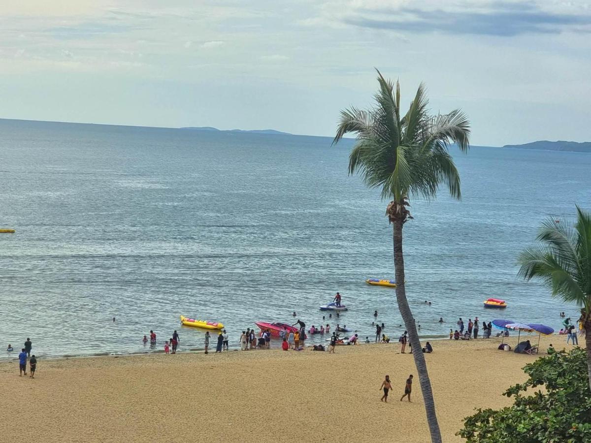 Happy Jomtien - Beachfront المظهر الخارجي الصورة