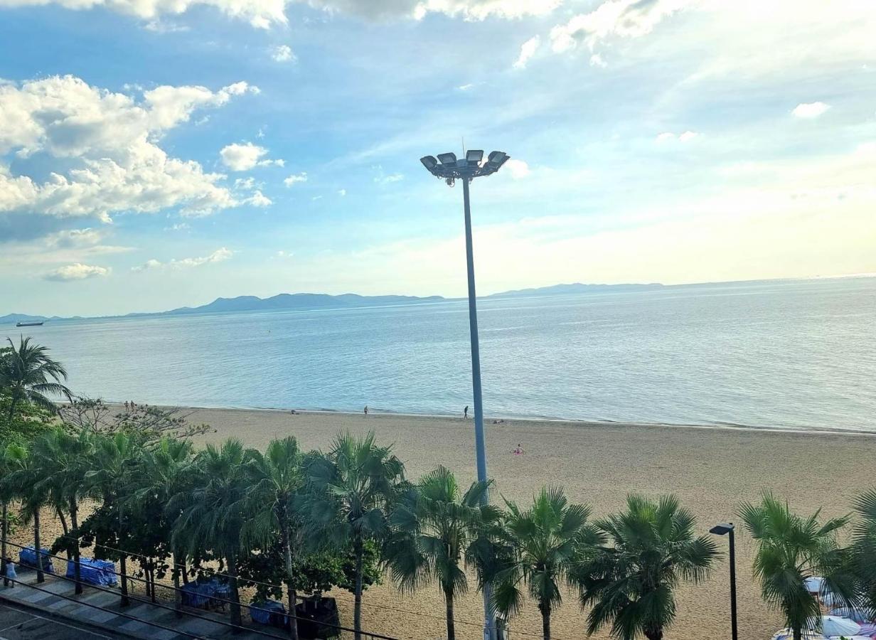 Happy Jomtien - Beachfront المظهر الخارجي الصورة